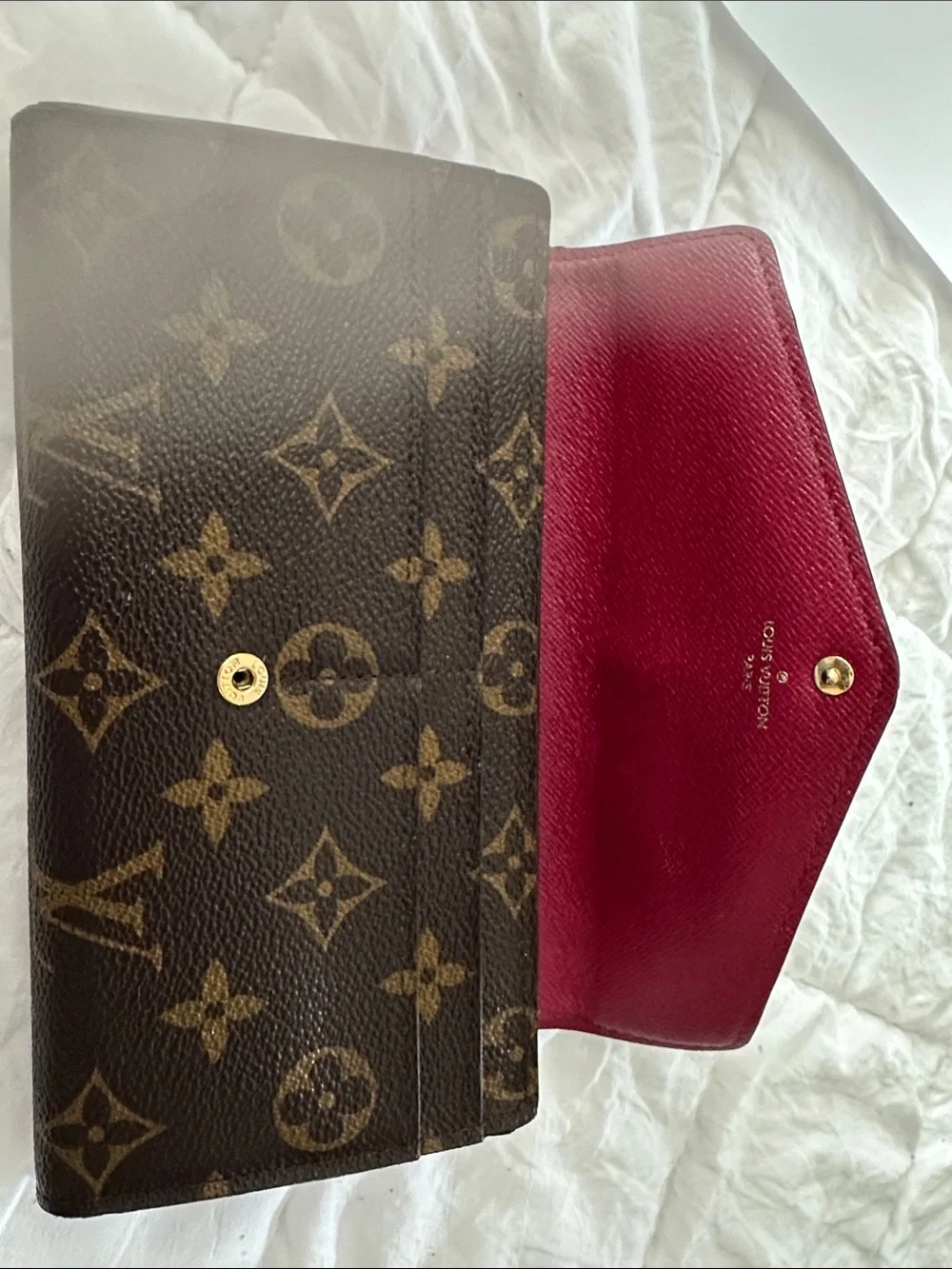 Authentic Louis Vuitton Monogram Sarah Wallet